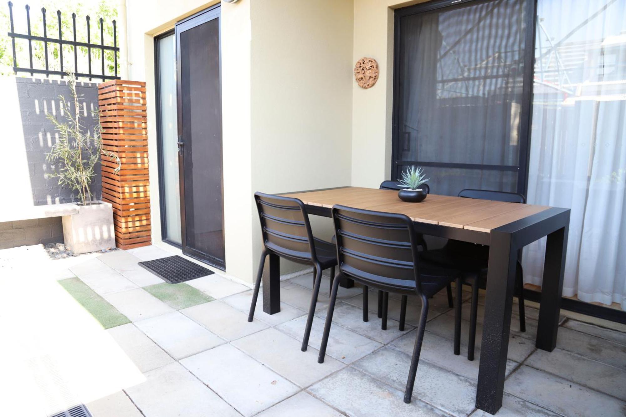 Seabreezes South Fremantle